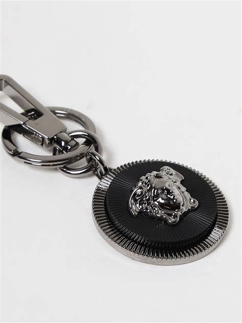 Llaveros y cadenas de Versace para hombre 